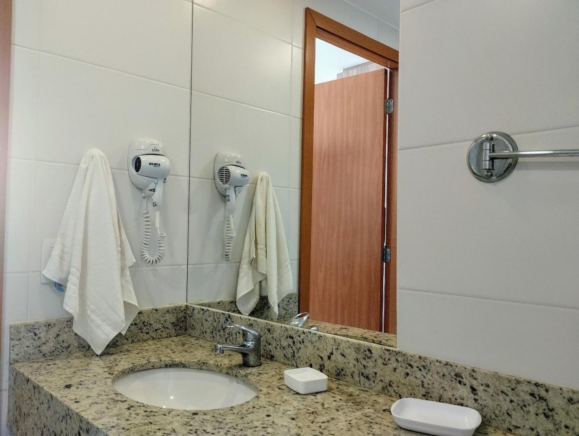 Terra Hospedagem Soho Conforto E Aconchego Кампус-дус-Гойтаказис Экстерьер фото